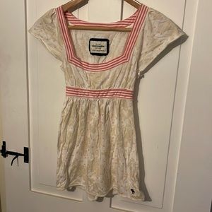 Abercrombie girls shirt